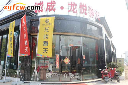 东平杭州花园，精装3楼，带储藏室